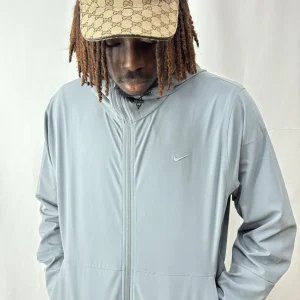 GILET NIKE TRAINING GRIS