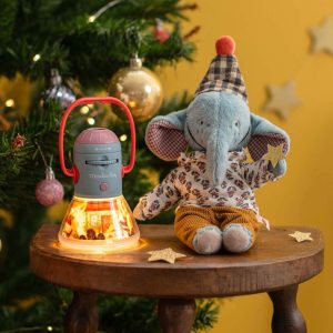 LANTERNE A HISTOIRE LES MINOUCHKAS – MOULIN ROTY