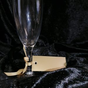 Etiquettes marque place avec ruban satin